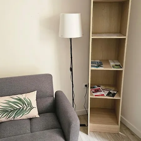 Bel T2 De 50m2,acces Pmr,plein Centre *